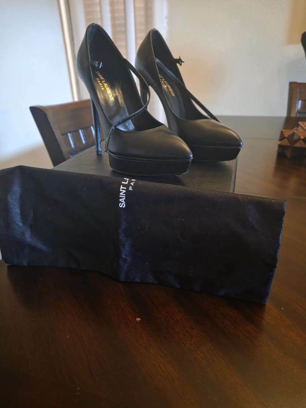 Saint Laurent Leather Janis 105 Mary Jane Pump Black